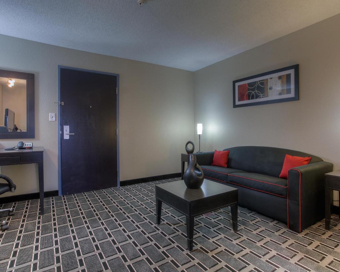 Comfort Suites Nashville Airport - Bna Room photo