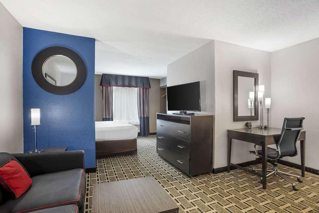 Comfort Suites Nashville Airport - Bna Room photo