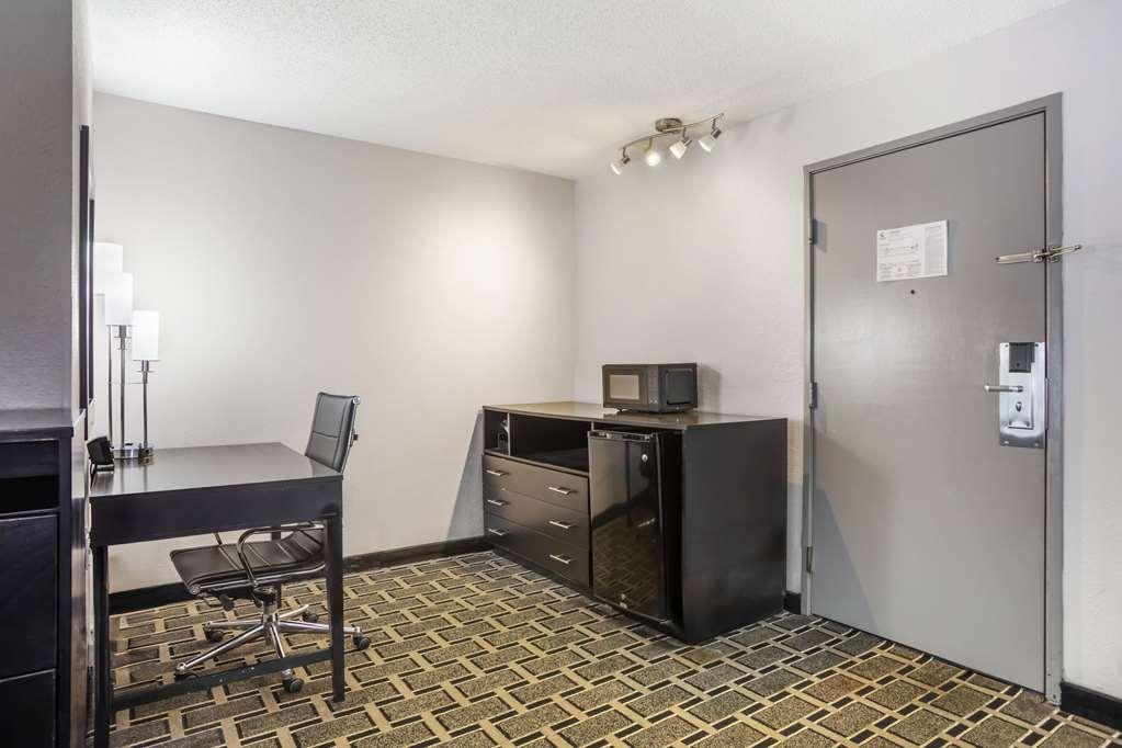 Comfort Suites Nashville Airport - Bna Room photo
