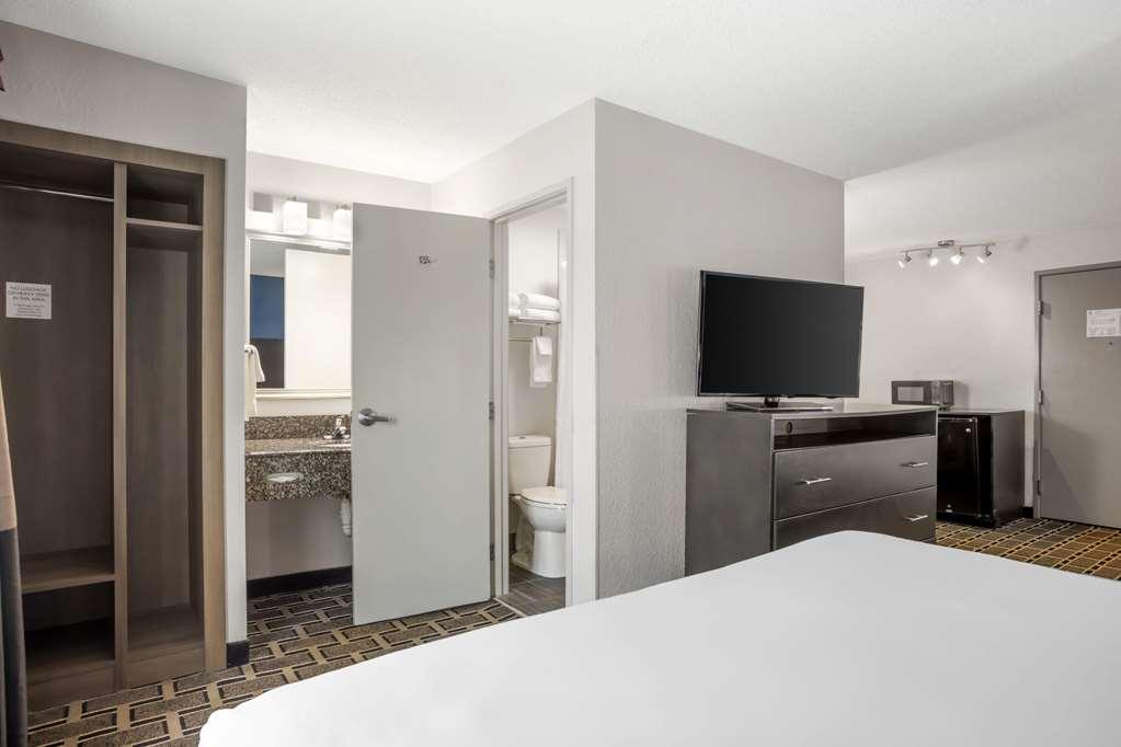 Comfort Suites Nashville Airport - Bna Room photo
