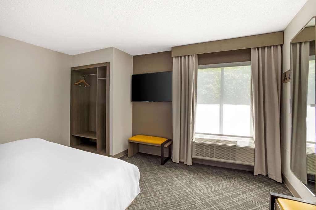 Comfort Suites Nashville Airport - Bna Room photo