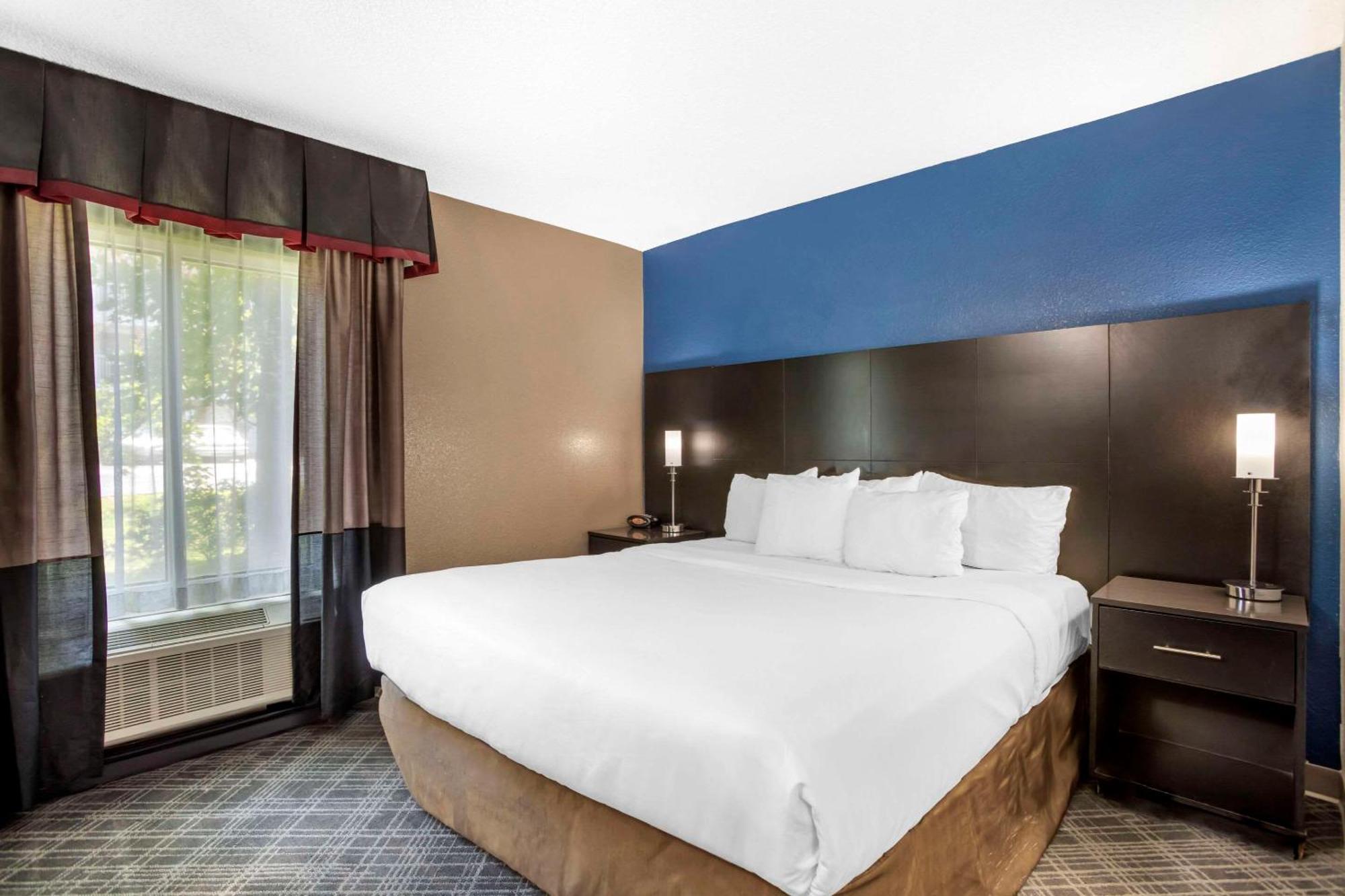 Comfort Suites Nashville Airport - Bna Exterior photo