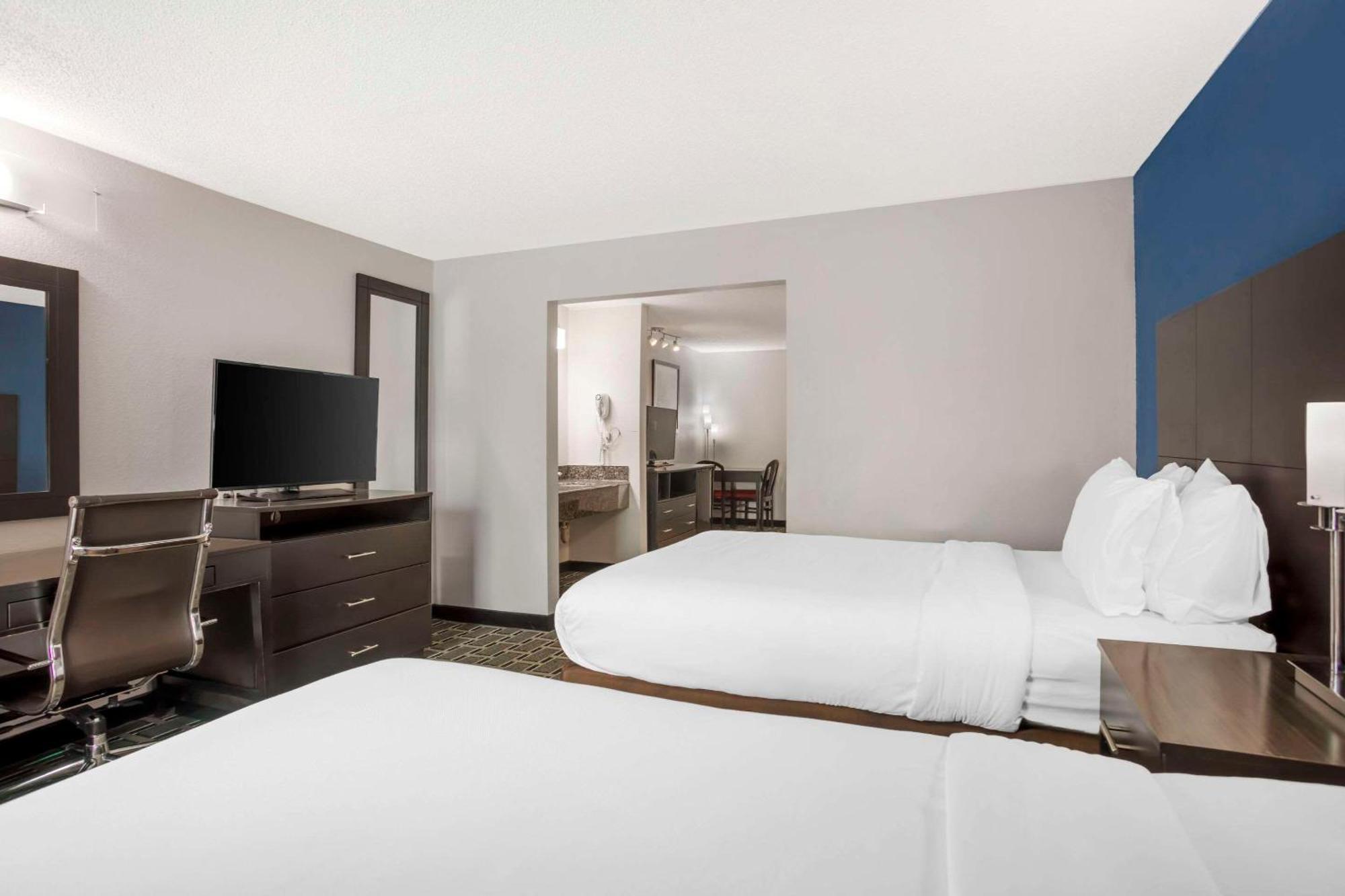 Comfort Suites Nashville Airport - Bna Exterior photo